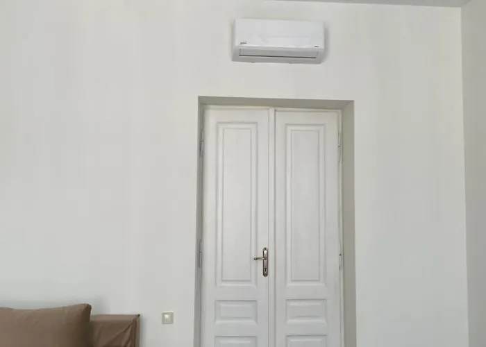 тиктора, 3 центр Apartment Lviv